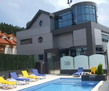 La Traina 2* Argonos