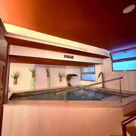 La Traina Hotel